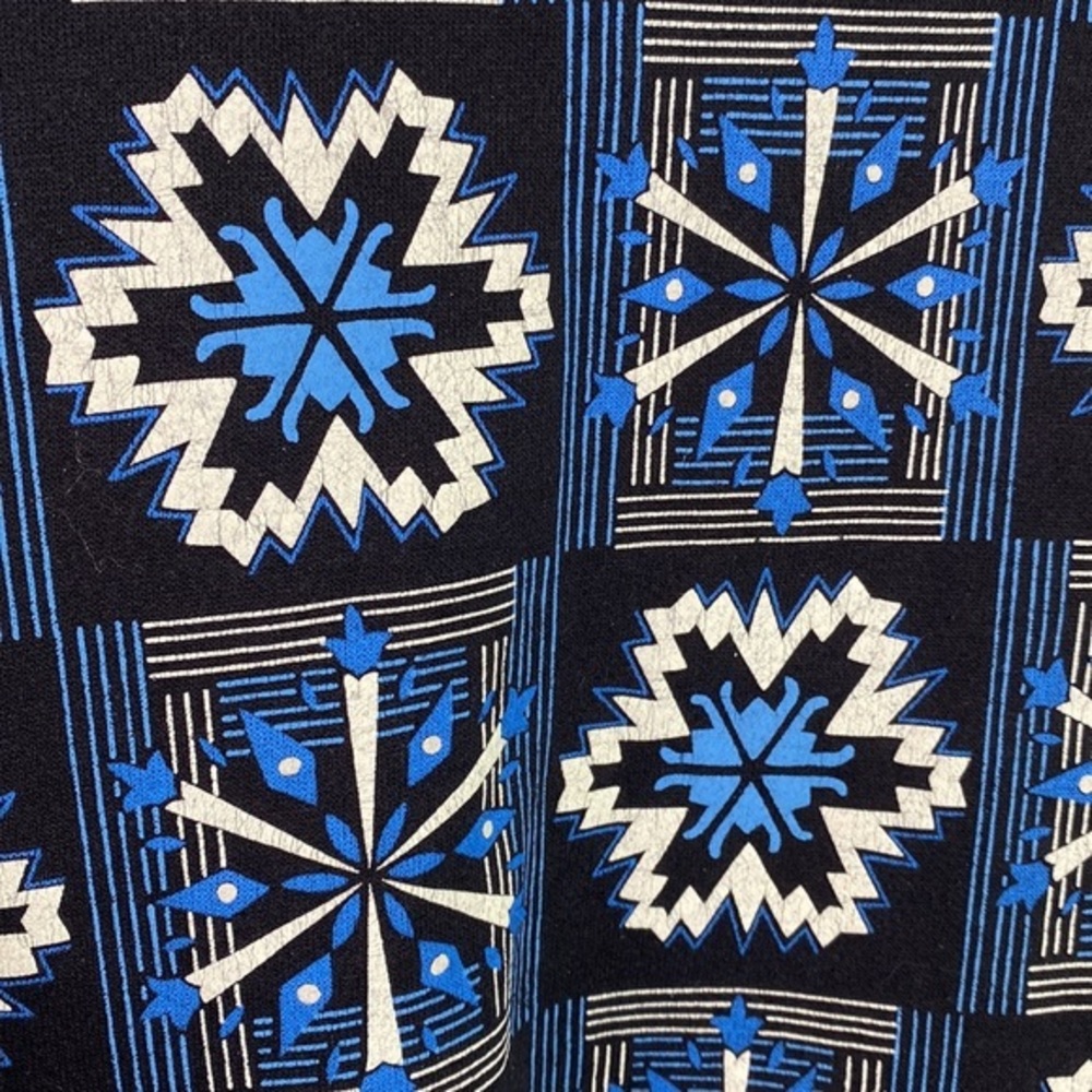 Vintage Grandma Collar‎ 360 Graphic Sweatshirt